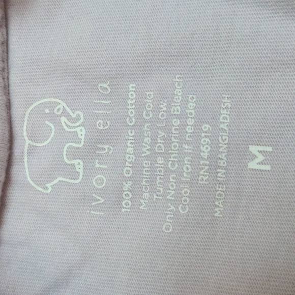 Ivory Ella NWOT Medium Light Purple Tshirt - Picture 4 of 4